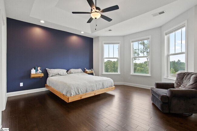 Building Photo - 222 Montview Cir