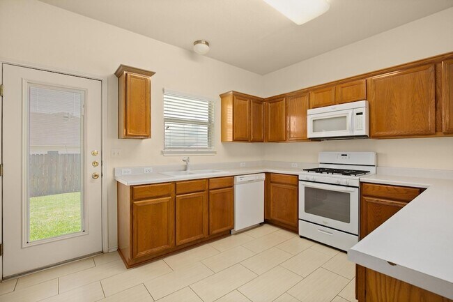 Building Photo - 148 Pecanwood N