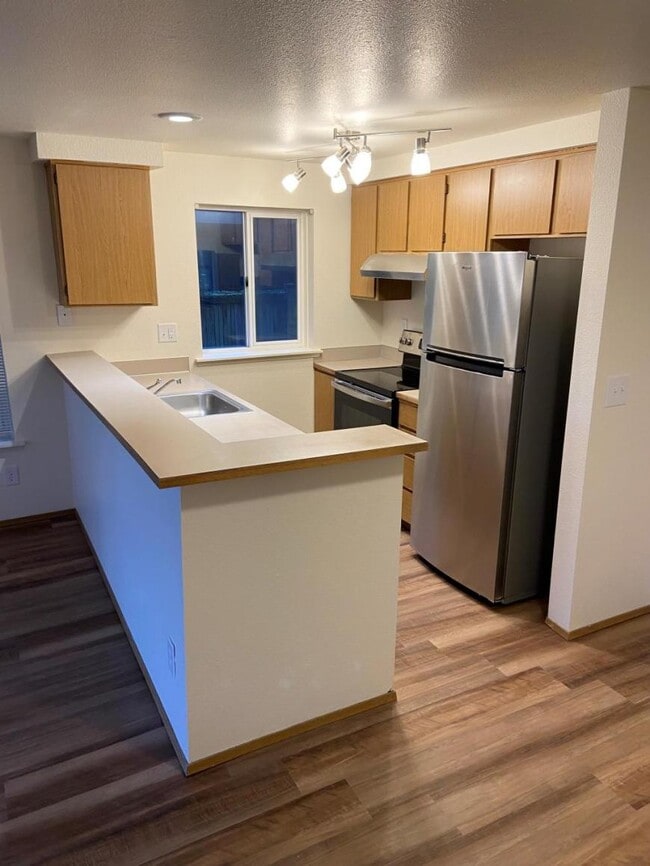 Building Photo - 2 bedroom in Seattle WA 98103