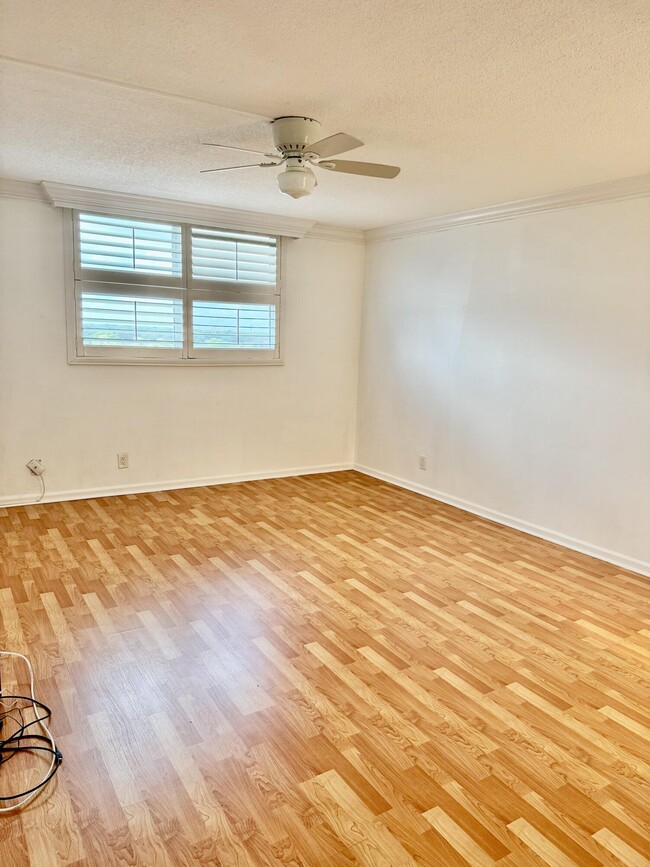 Building Photo - 6161 NW 2nd Ave