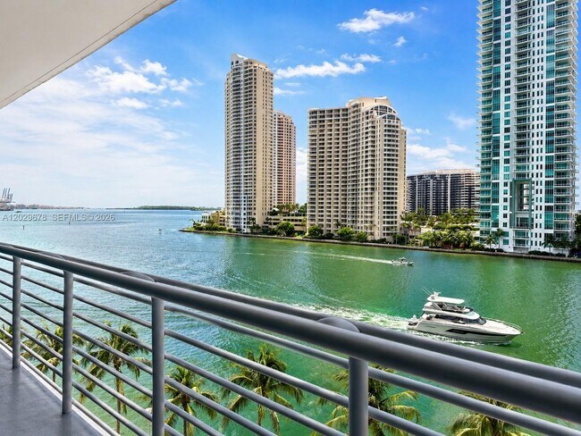 Building Photo - 325 S Biscayne Blvd