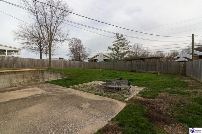 Building Photo - 214 Eagle Way