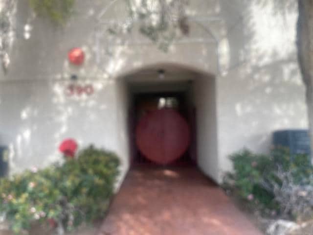 Building Photo - 390 E Madison Ave