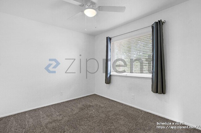 Building Photo - 9421 Feickert Dr