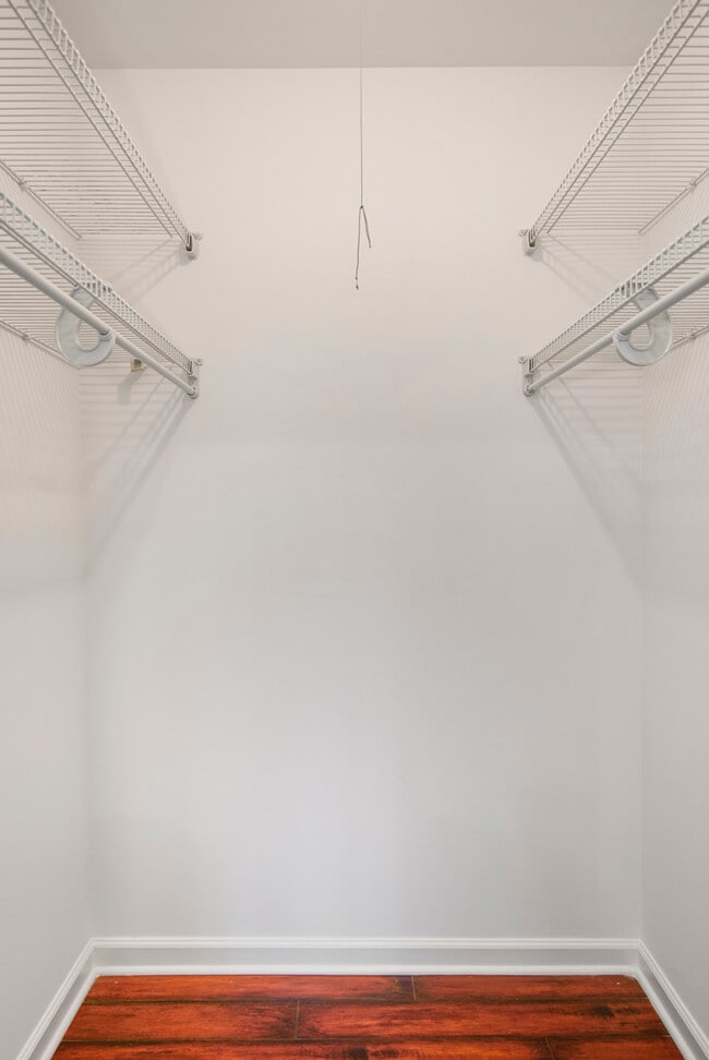 Building Photo - 1168 Middlebury Ln