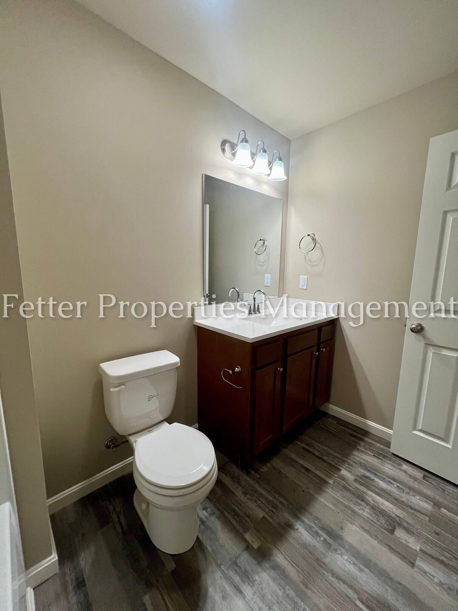 Building Photo - 5284 Canyon Cir