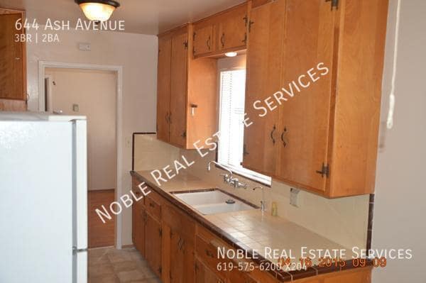 Building Photo - 644 Ash Ave