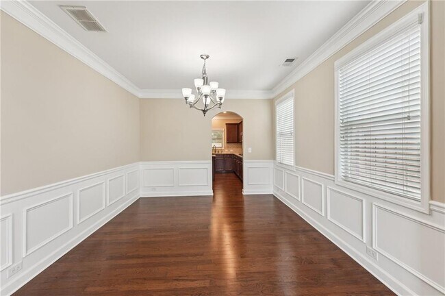 Building Photo - 6370 Shiloh Woods Dr