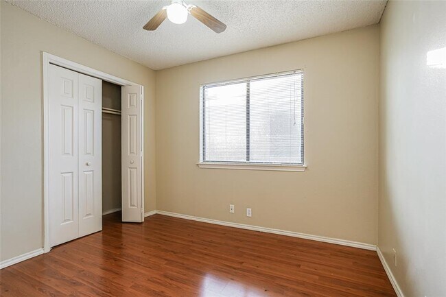 Building Photo - 2211 Rick Whinery Dr