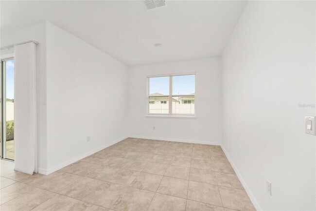 Building Photo - 6175 SW 74th Ct