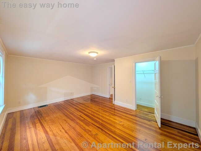 Building Photo - 41 Ossipee Rd