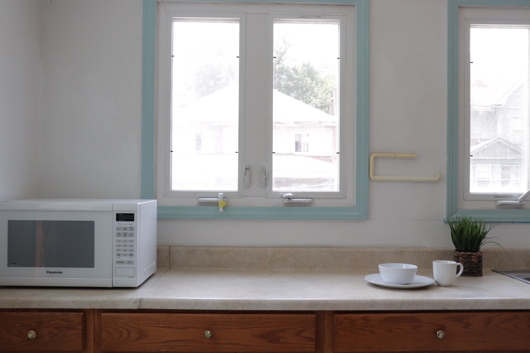 Building Photo - 5801 Douglas St