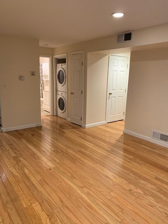 Building Photo - 100 Cass Ave