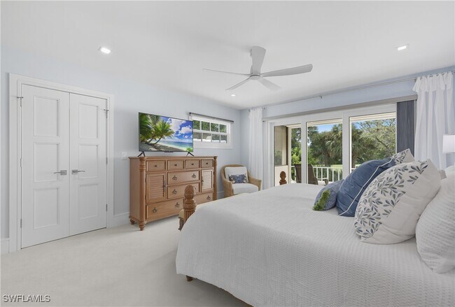 Building Photo - 360 Carlton Pl