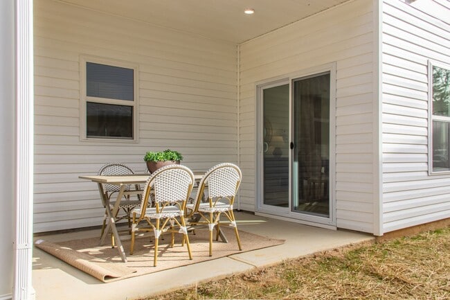 Building Photo - 5399 Toano Rd