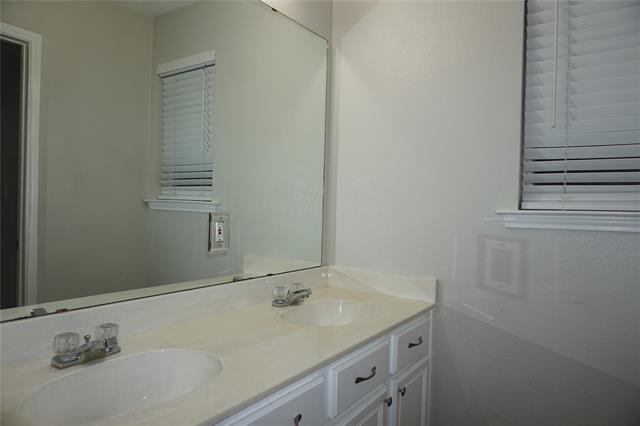 Building Photo - 5609 Guadalajara Dr