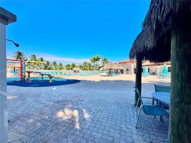 Building Photo - 4383 Laurel Ridge Cir