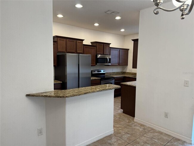 Building Photo - 2853 Adelaide Ct