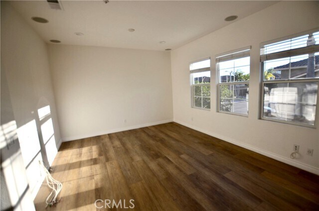 Building Photo - 10870 Tantlinger Dr