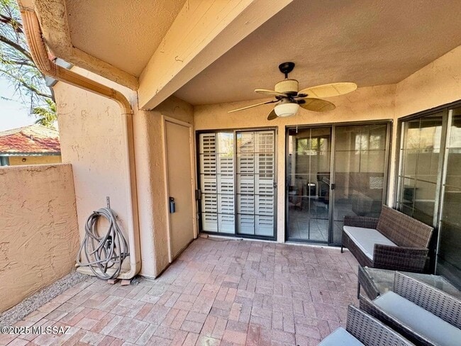 Building Photo - 4281 N River Grove Cir