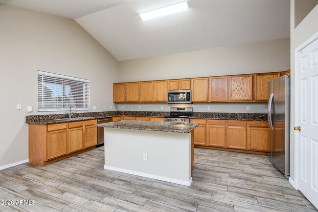 Building Photo - 43395 W Wild Horse Trail