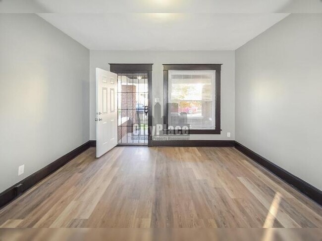 Building Photo - 117 N Euclid Ave