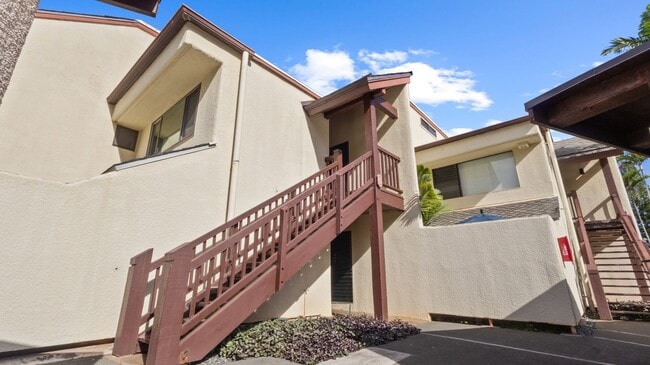 Building Photo - Beautiful 2-Bedroom Townhouse in Kaneohe –...