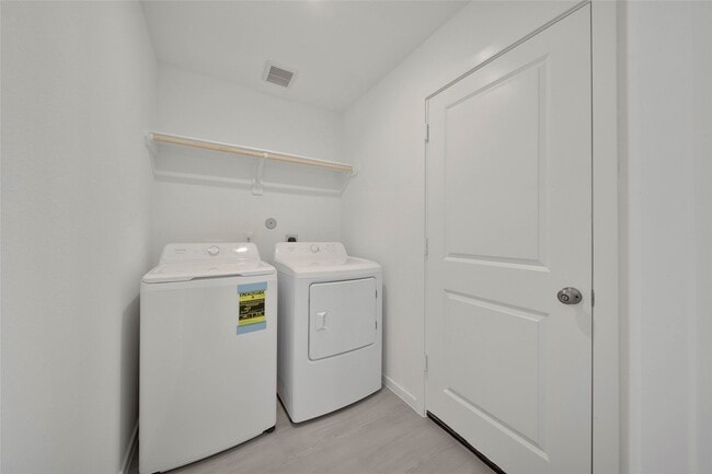 Building Photo - 16257 Bergara Bend Dr