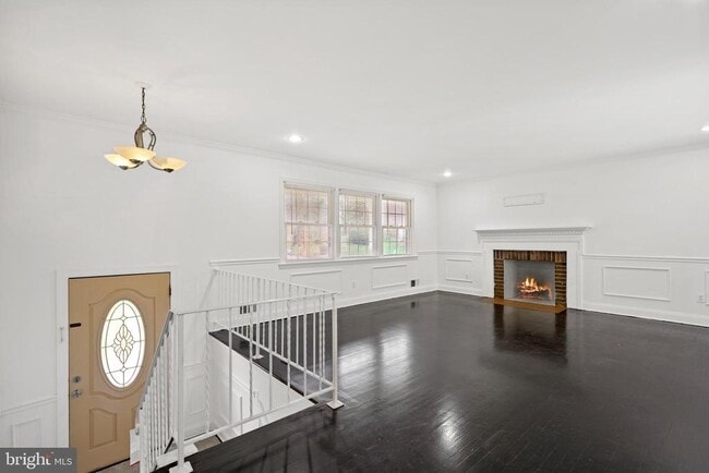Building Photo - 7515 Pleasant Way