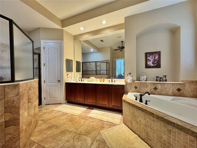 Building Photo - 3604 Simonton Pl