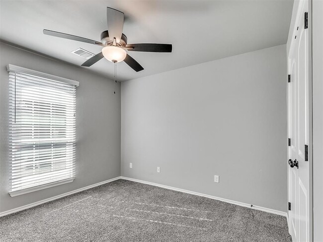 Building Photo - 1617 SW 157th St