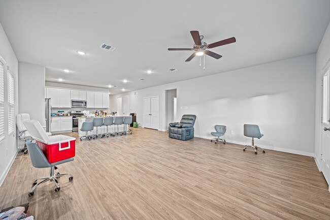 Building Photo - 11617 Whirlaway Dr