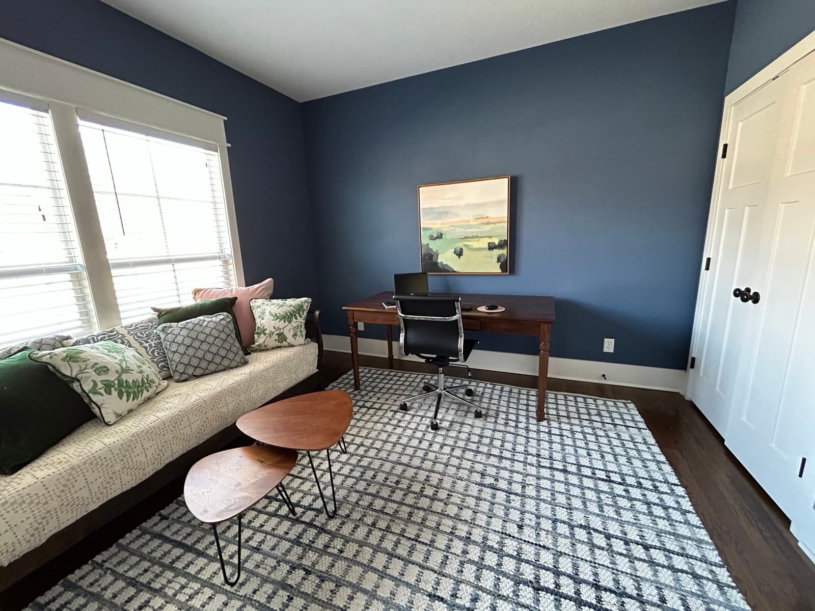 Third bedroom with oversized closet - 405 E 32nd Ave