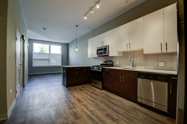 Floorplan - 851 West