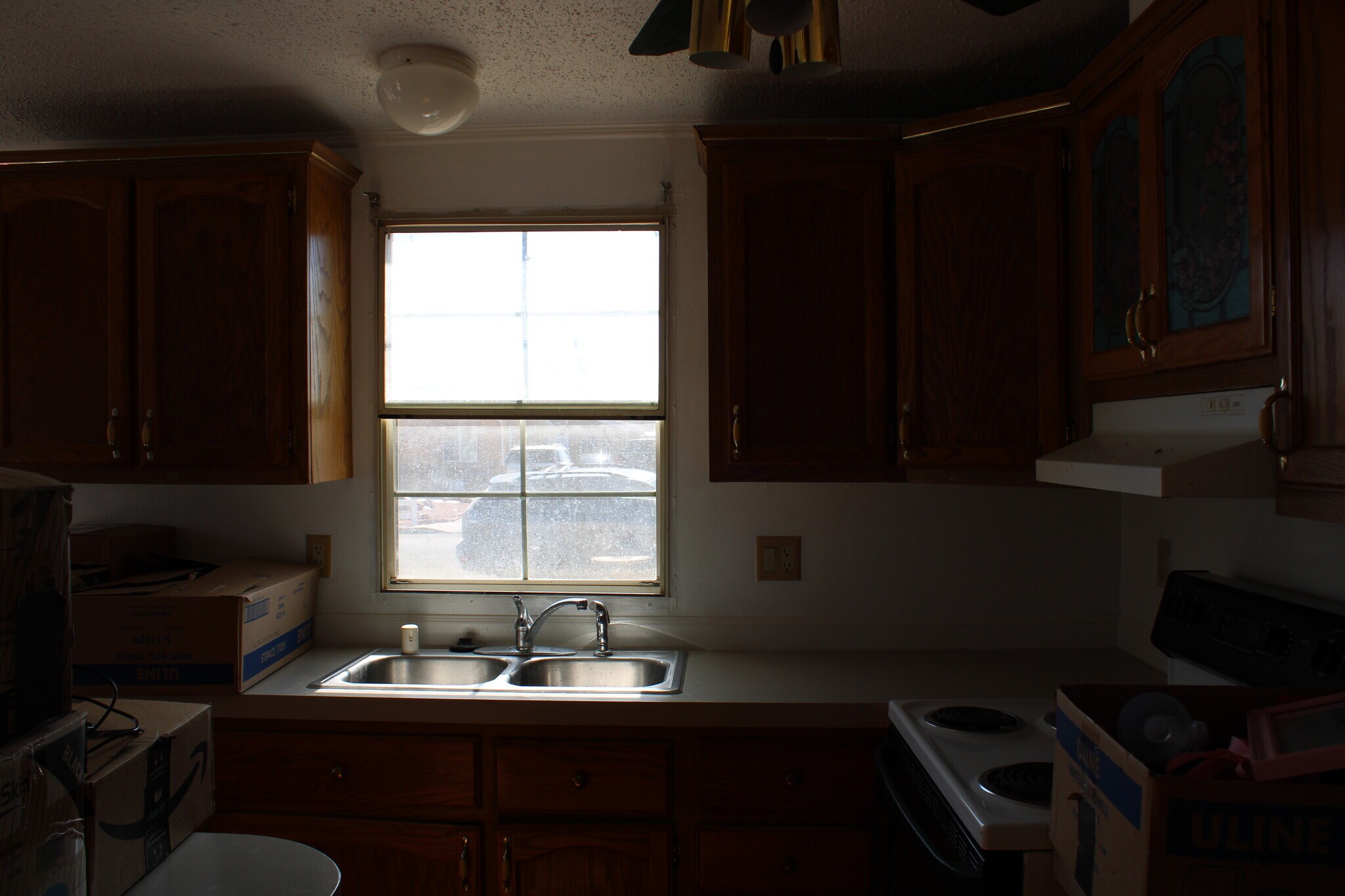 Building Photo - 355 E Kipp Ave