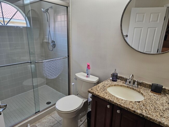 Building Photo - Available Sep 1, 2025 - Furnished 3BR/2BA ...