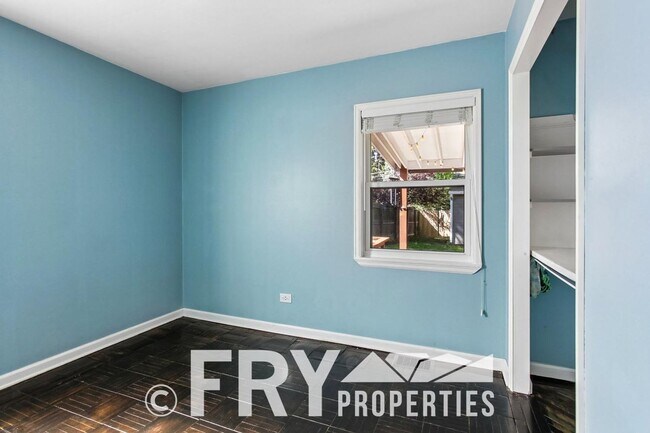 Building Photo - Charming University Hills Home with Oversized 2-Car Garage & Private Backyard