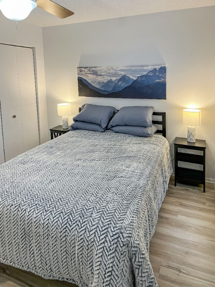 Building Photo - 7 Elm Trail