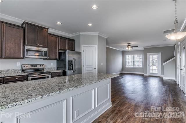 Building Photo - 363 Halton Crossing Dr SW