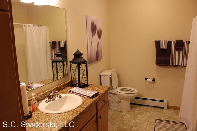 Building Photo - 720-814 Mill St