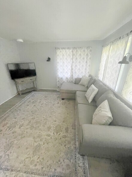 Living Room - 5 River Rd