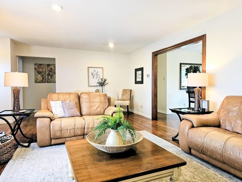 Building Photo - 1329 Landisville Rd