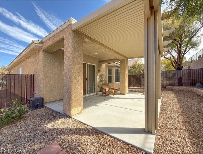 Building Photo - 2823 Sapphire Desert Dr