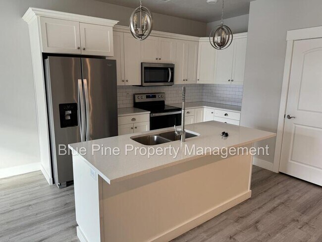 Building Photo - 2824 Brooklyn St