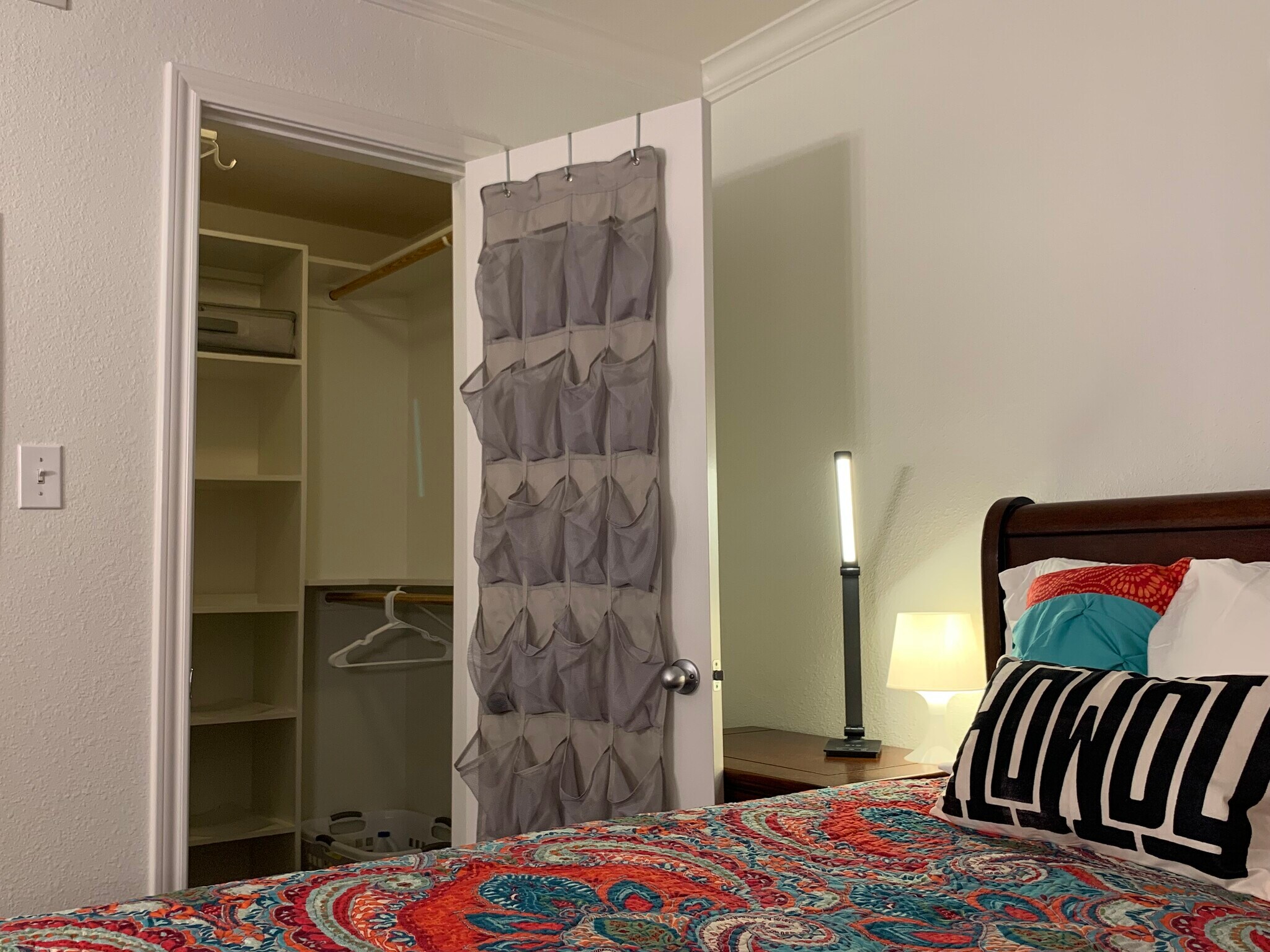 Building Photo - 407 E 45th St #116