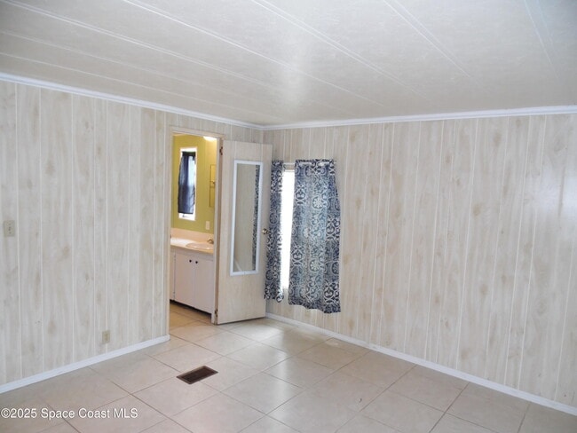 Building Photo - 7596 Boxelder Rd