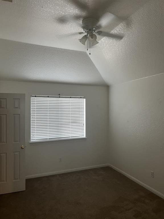 Building Photo - 13433 Hidden Valley Dr