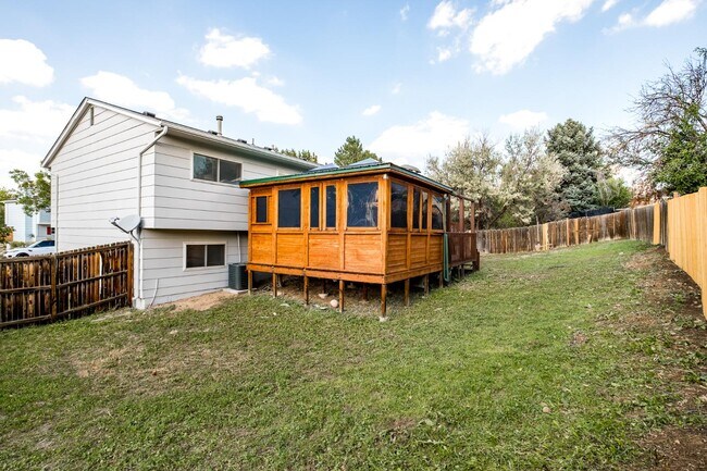 Building Photo - 18912 E Kansas Dr