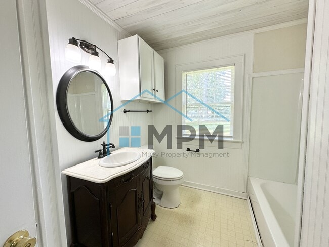 Building Photo - 1111 Melanie Ln