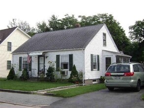 Building Photo - 377 Vine St